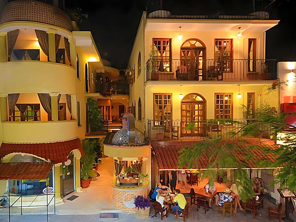 El Cielo Hotel
