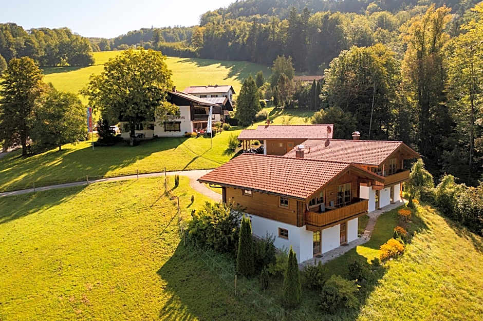 Hotel & Chalets Lampllehen