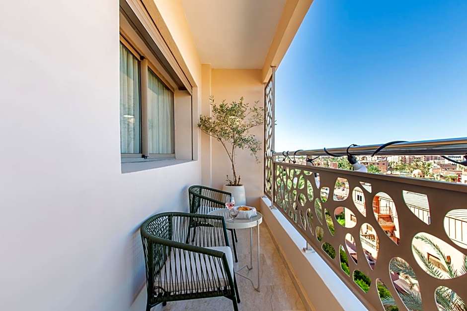 ZARI Boutique ApartHotel