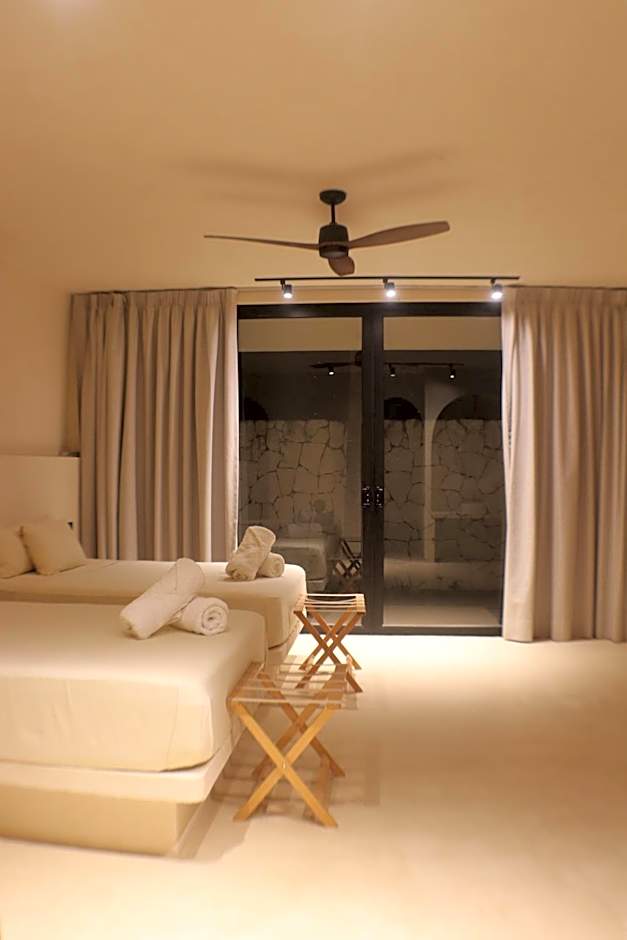 Casa Hood By the Sea