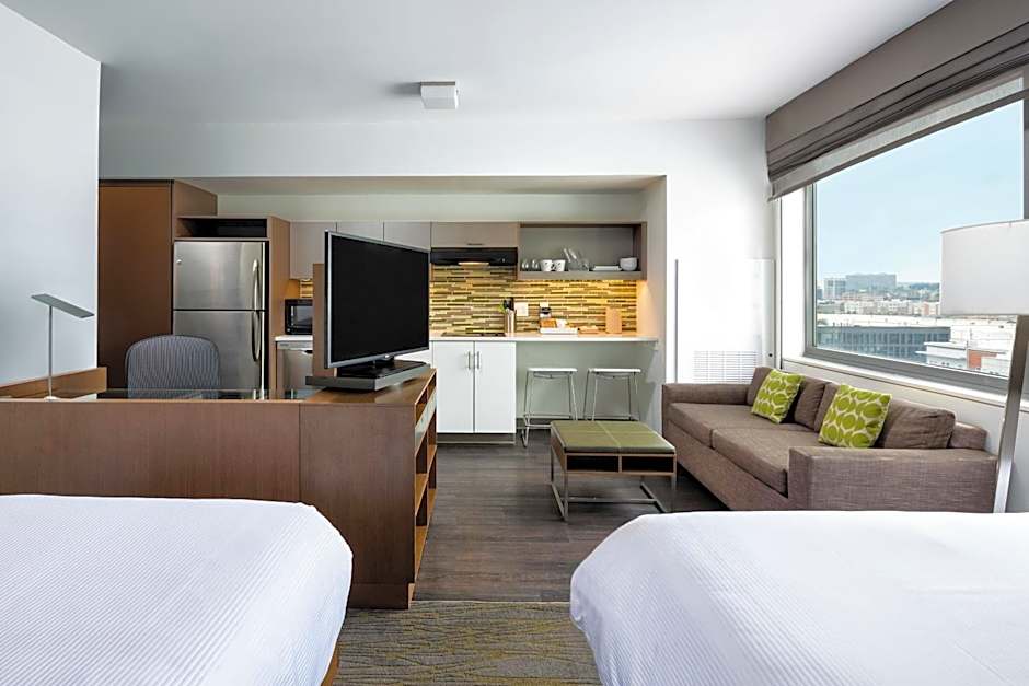 Element By Westin Harrison-Newark