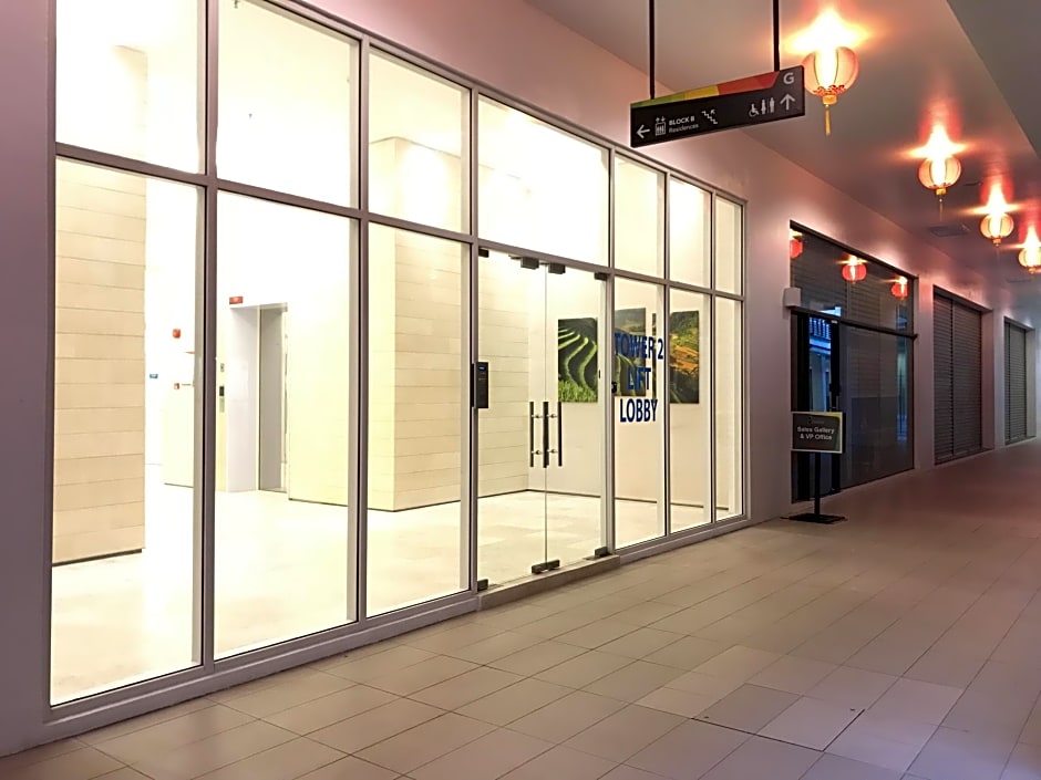 Sunset Seaview Vacation Condos @ Infinity Avenue