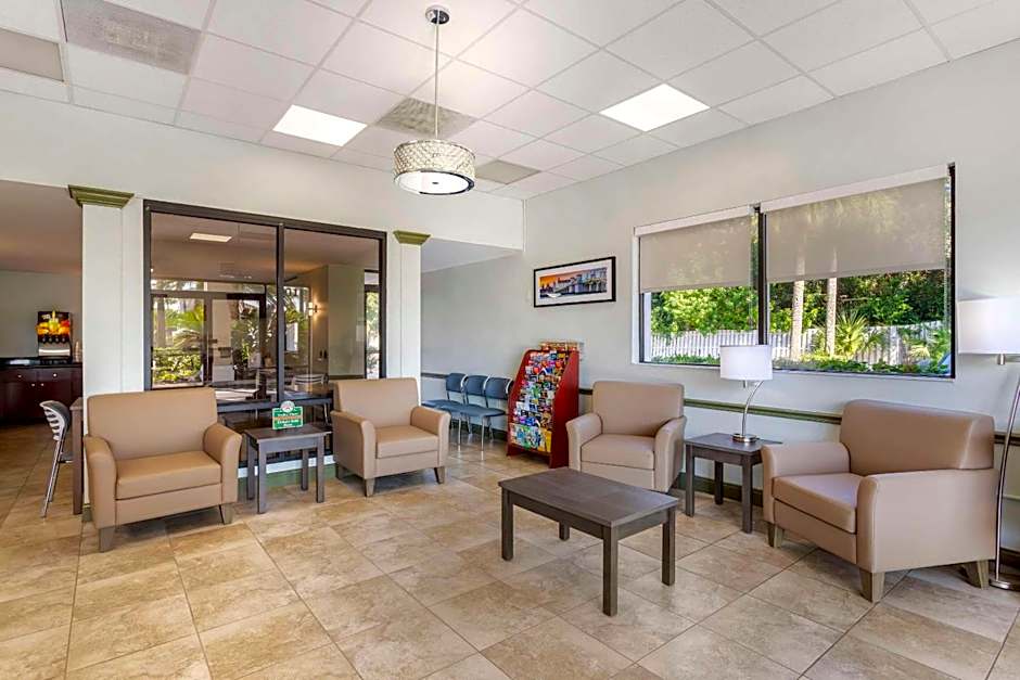 Quality Inn & Suites St Augustine Beach Area