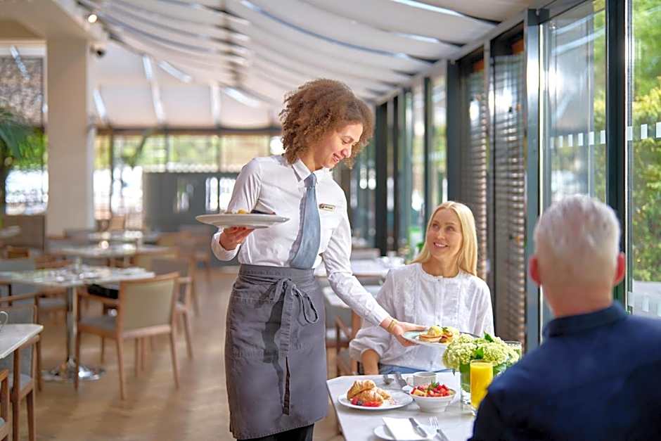 Herbert Park Hotel and Park Residence