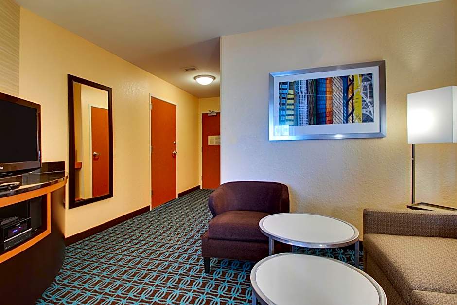 Fairfield Inn & Suites by Marriott Ottawa Starved Rock Area