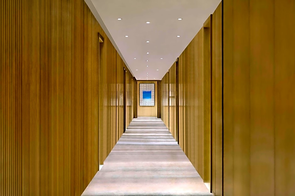 DoubleTree by Hilton Shenzhen Airport Residences