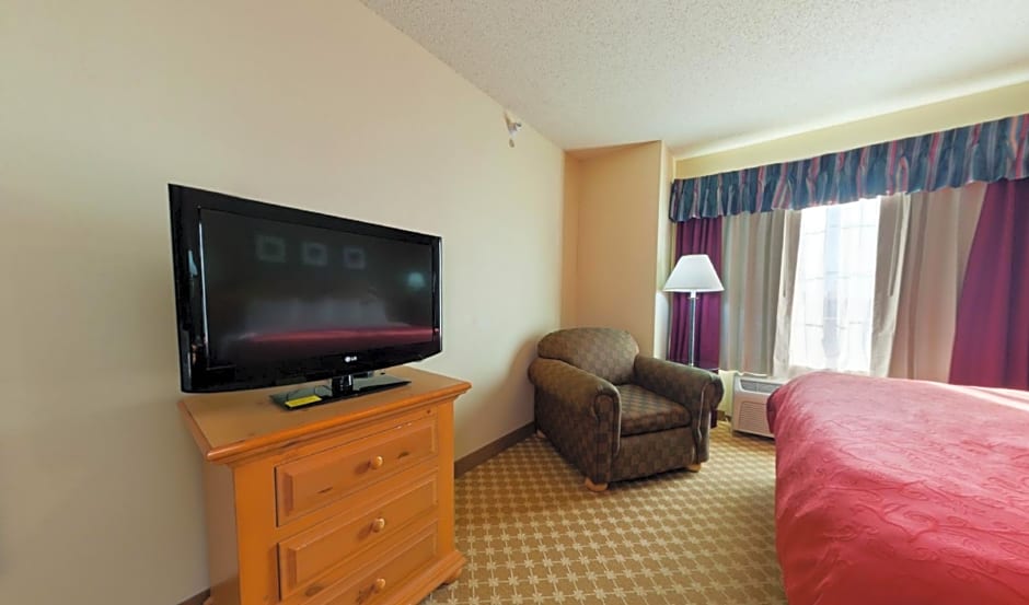 AmericInn by Wyndham, Galesburg, IL