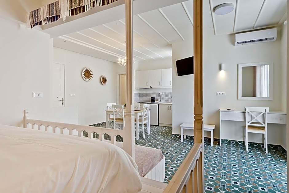 Posidonia Luxury Suites