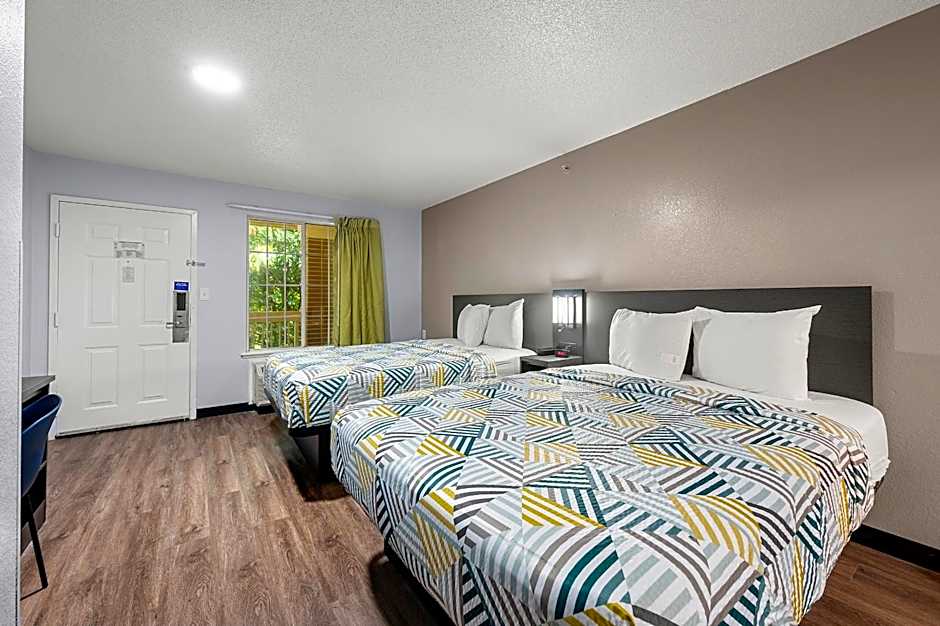 Studio 6-Roswell, GA - Atlanta