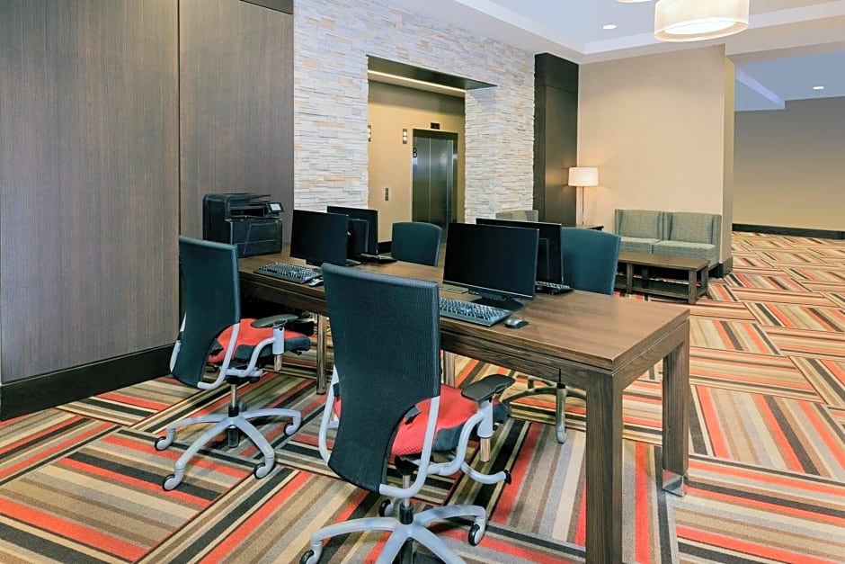 Wyndham Grand Fallsview Hotel