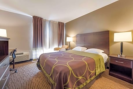 1 Queen Bed Nonsmoking