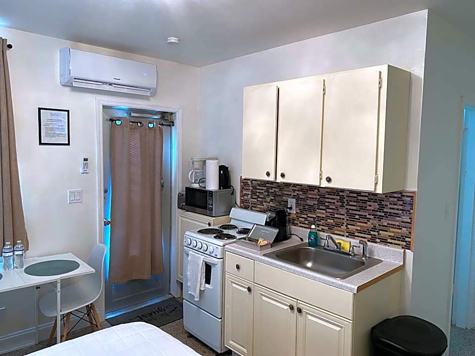 Tiana Beach Inn
