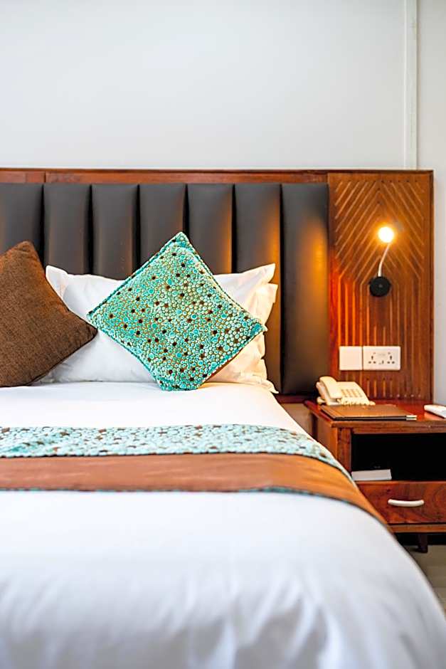 Azambezi River Lodge