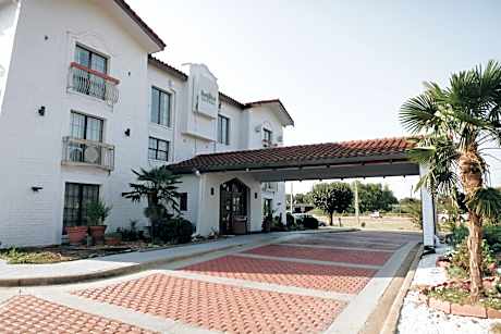Budgetel Inn & Suites Memphis