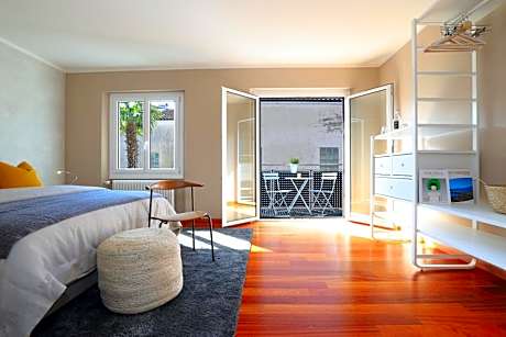 Queen Room with Shared Bathroom