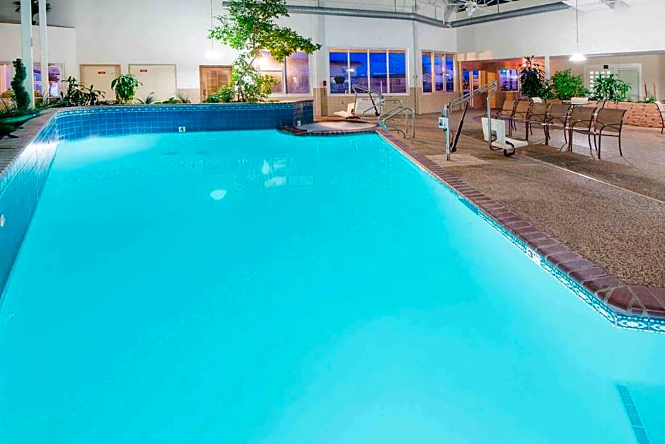 Ramada by Wyndham Enid