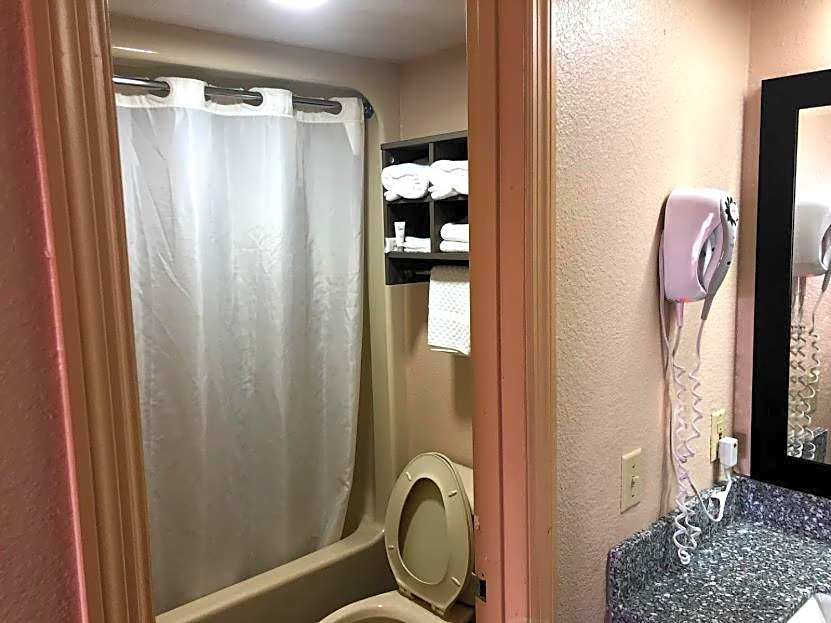 Legacy Inn - Gallatin