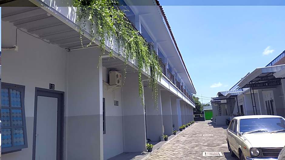 Omah Kost Family Syariah