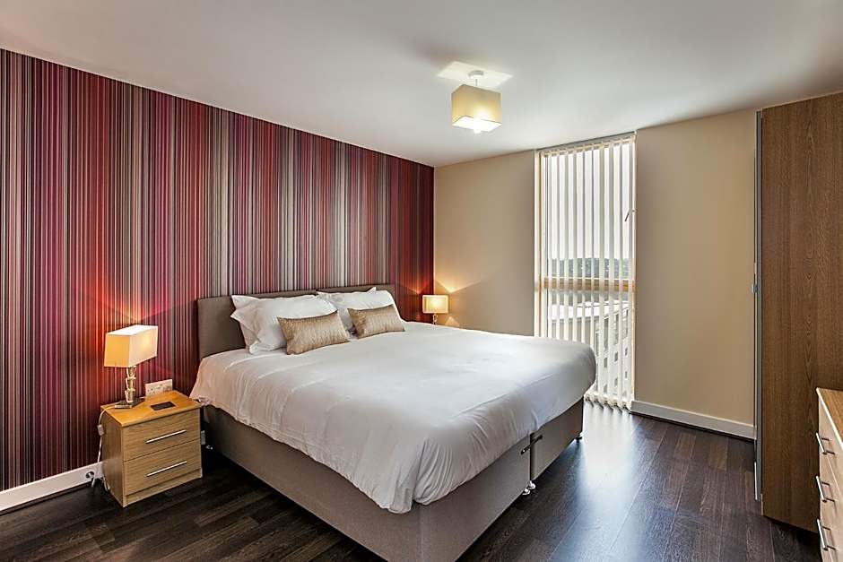 ShortstayMK Vizion apartments, with free superfast wi-fi, parking