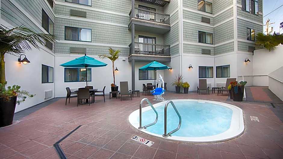 Best Western Plus All Suites Inn