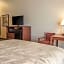 Quality Inn & Suites East Troy