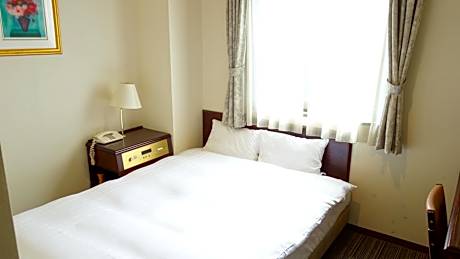 Single Room - Non-Smoking - Long Stay