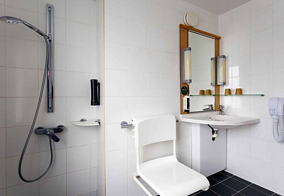 B&B HOTEL Reims Centre Erlon