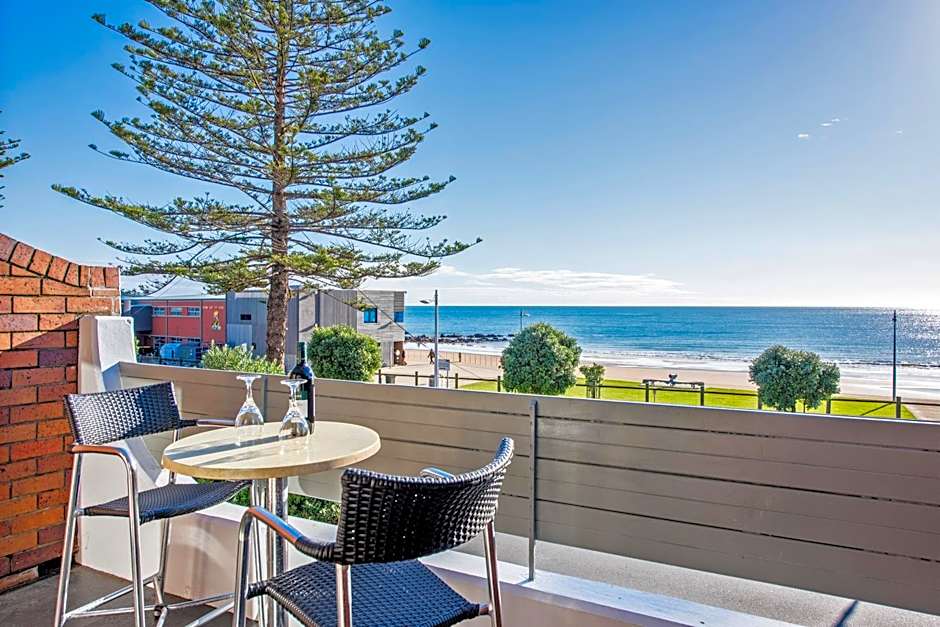 Beachfront Voyager Motor Inn