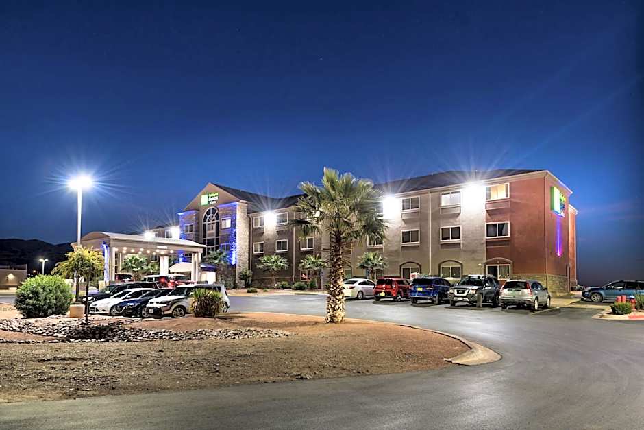 Holiday Inn Express & Suites Alamogordo Highway 54/70 By IHG