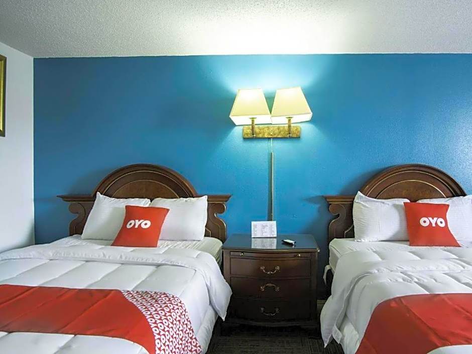 OYO Hotel Hutchinson West 4th Ave