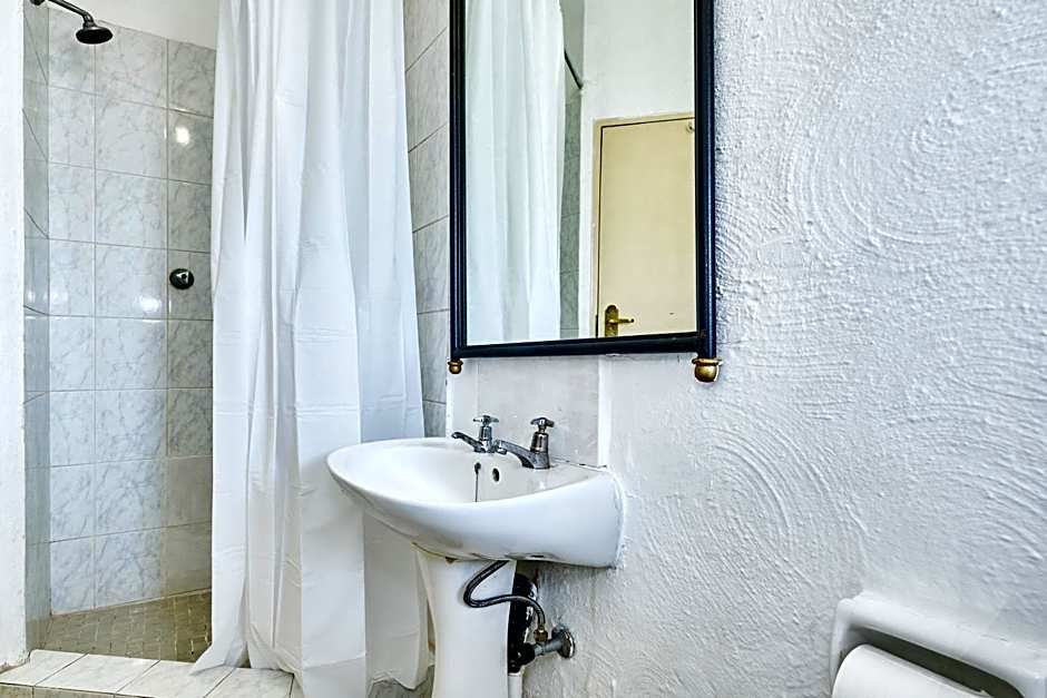 Inn & Out Sandton Park