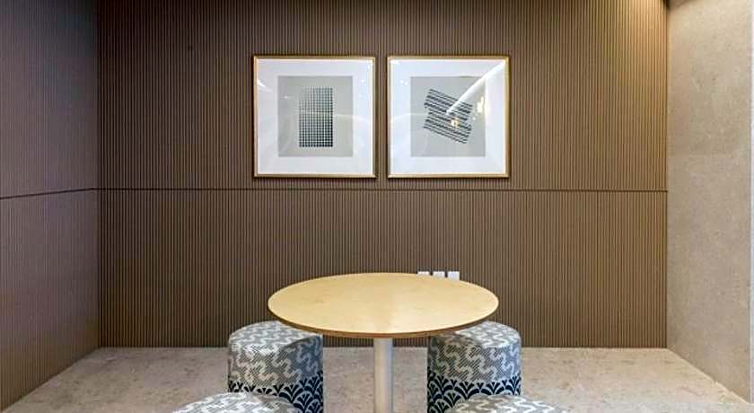 Brown-Dot Hotel Deokcheon