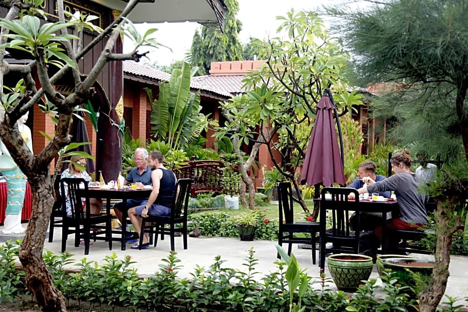 Yun Myo Thu Hotel