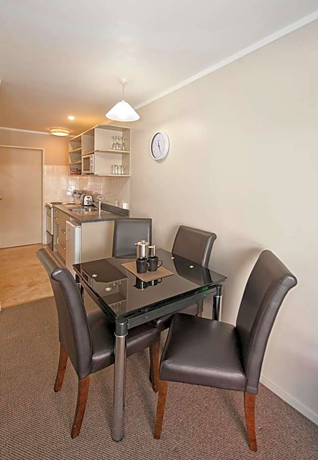 Sport Of Kings Motel