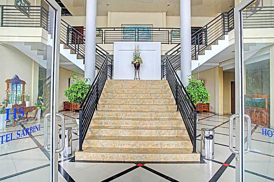 OYO 90947 Hotel Sarbini