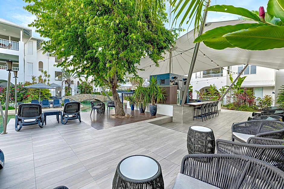 Mantra PortSea Port Douglas