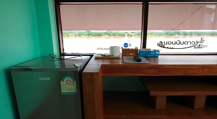 Norn Nab Dao Rimkhong Hotel