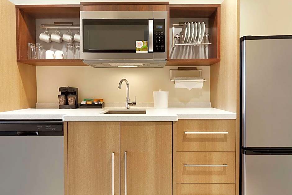 Home2 Suites by Hilton Sarasota - Bradenton Airport, FL