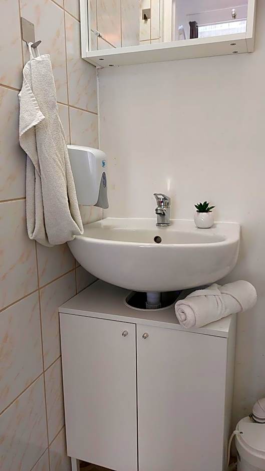 GoodMo Budapest Smart Rooms