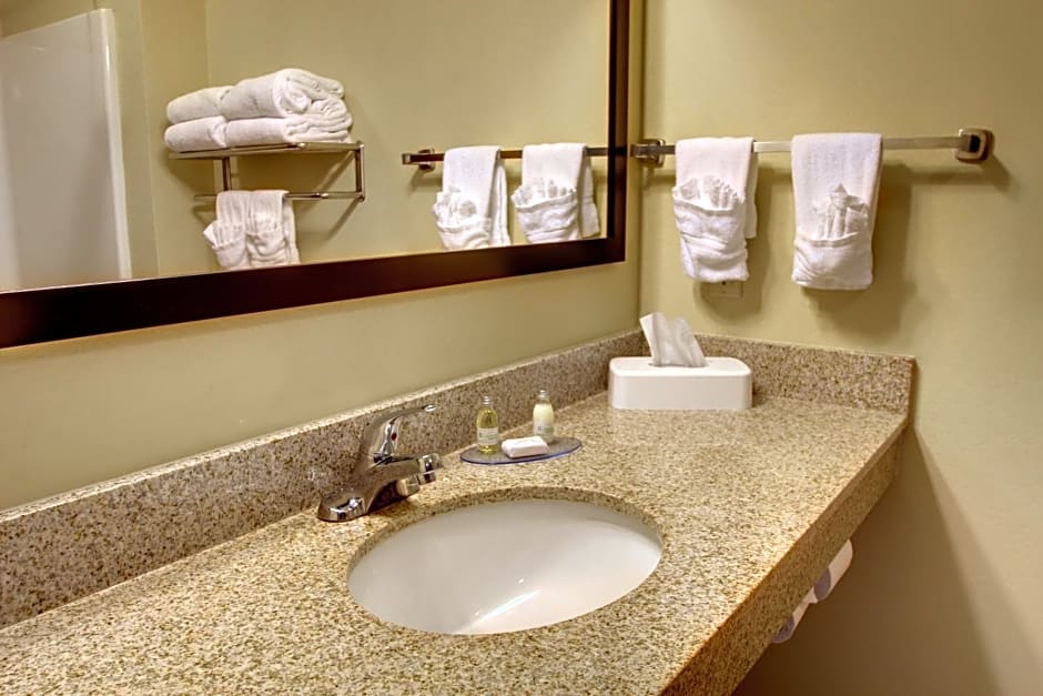 Cobblestone Inn & Suites - Hartington