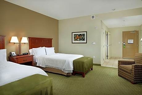 Queen Room with Two Queen Beds - Mobility and Hearing Access/Non-Smoking
