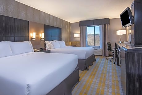 Standard Room with Two Queen Beds
