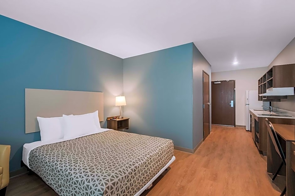 WoodSpring Suites Bellflower - Los Angeles