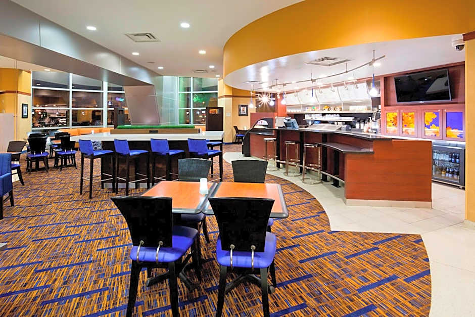 Courtyard by Marriott Minneapolis Maple Grove/Arbor Lakes