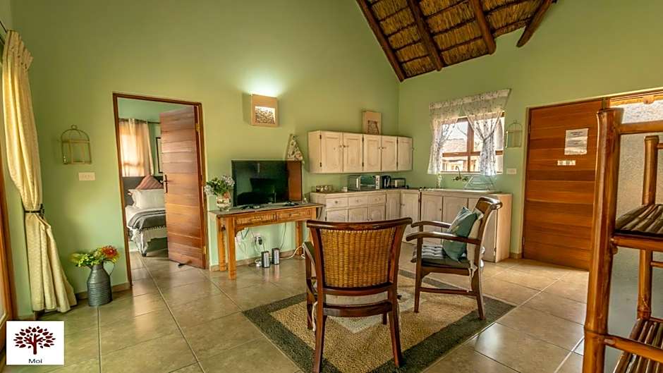 Zebula Golf and Wildlife Estate - Walk of the Eland Pax 12 - Moi Signature Luxury villa