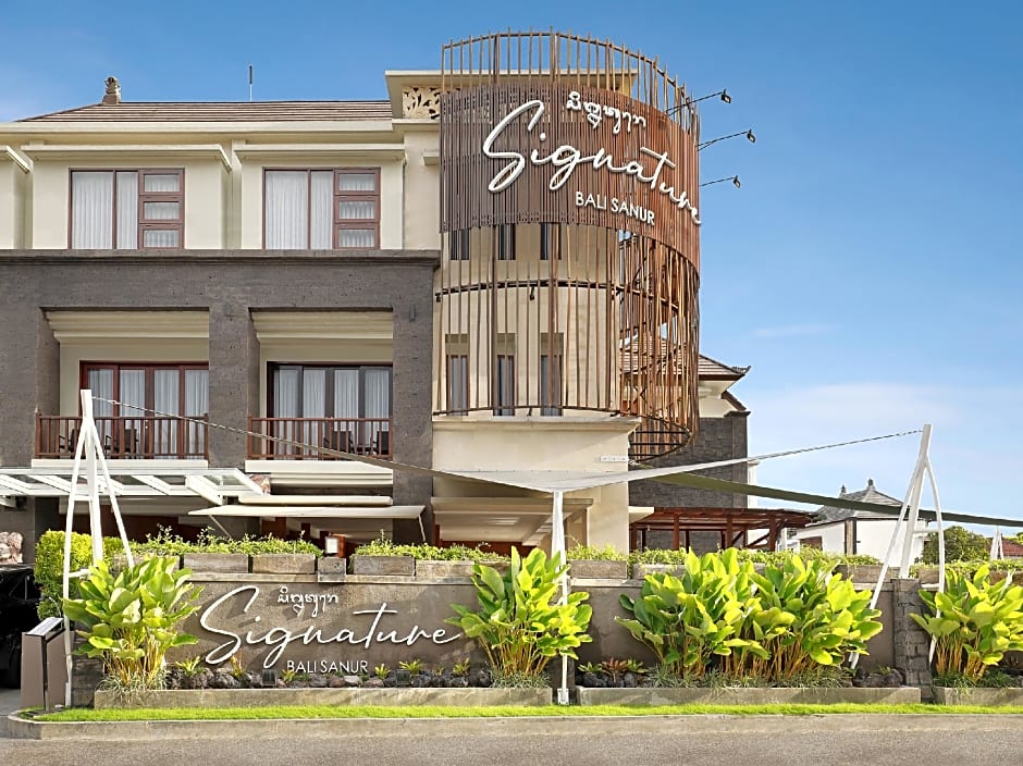 Townhouse Oak Signature Hotel