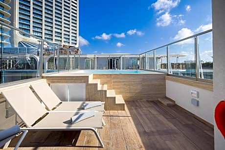 Hotel Levante St Julian's, Affiliated by Melia