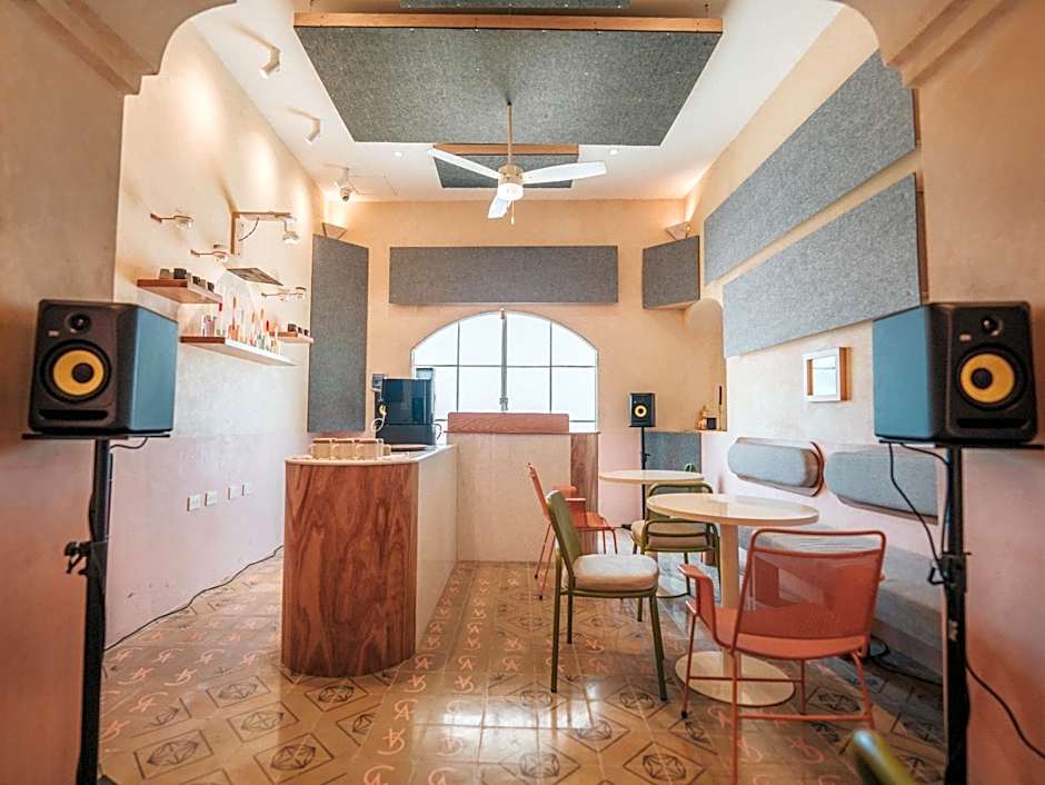Casa Amate 61 Boutique Hostel