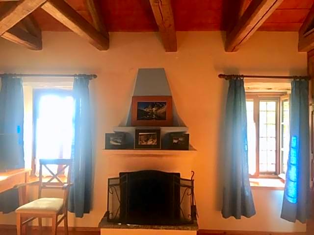 Saxonis Houses & Saxonis Villa