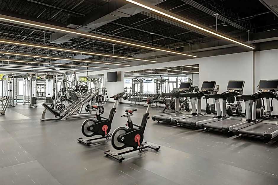 Renaissance by Marriott Newark Airport Hotel